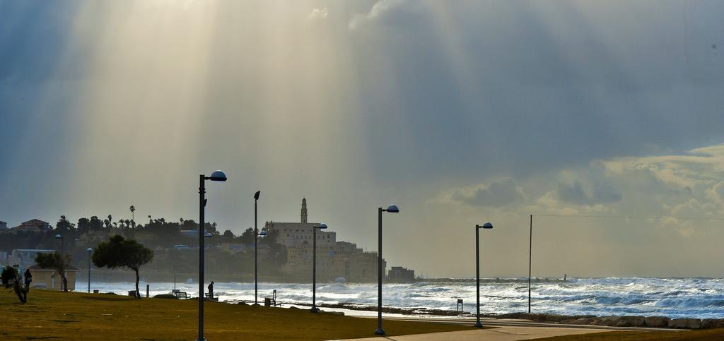 Apartment With Sea View And Balcony Facing West By Sea N' Rent Tel Aviv Dış mekan fotoğraf